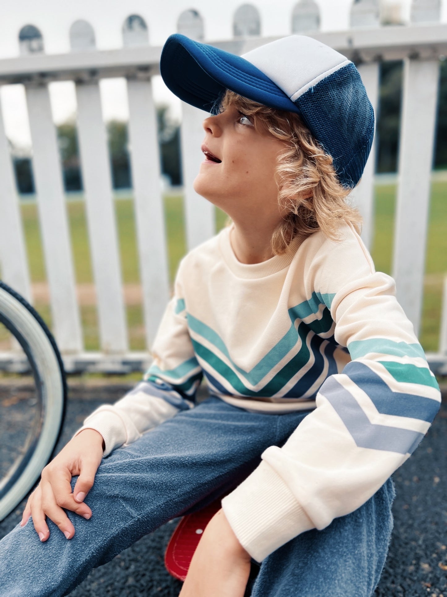 Walk the line-sweater-cream/blue
