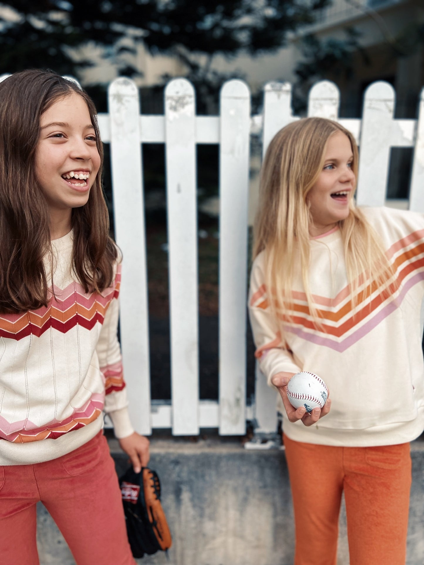 Walk the line-sweater-cream/red