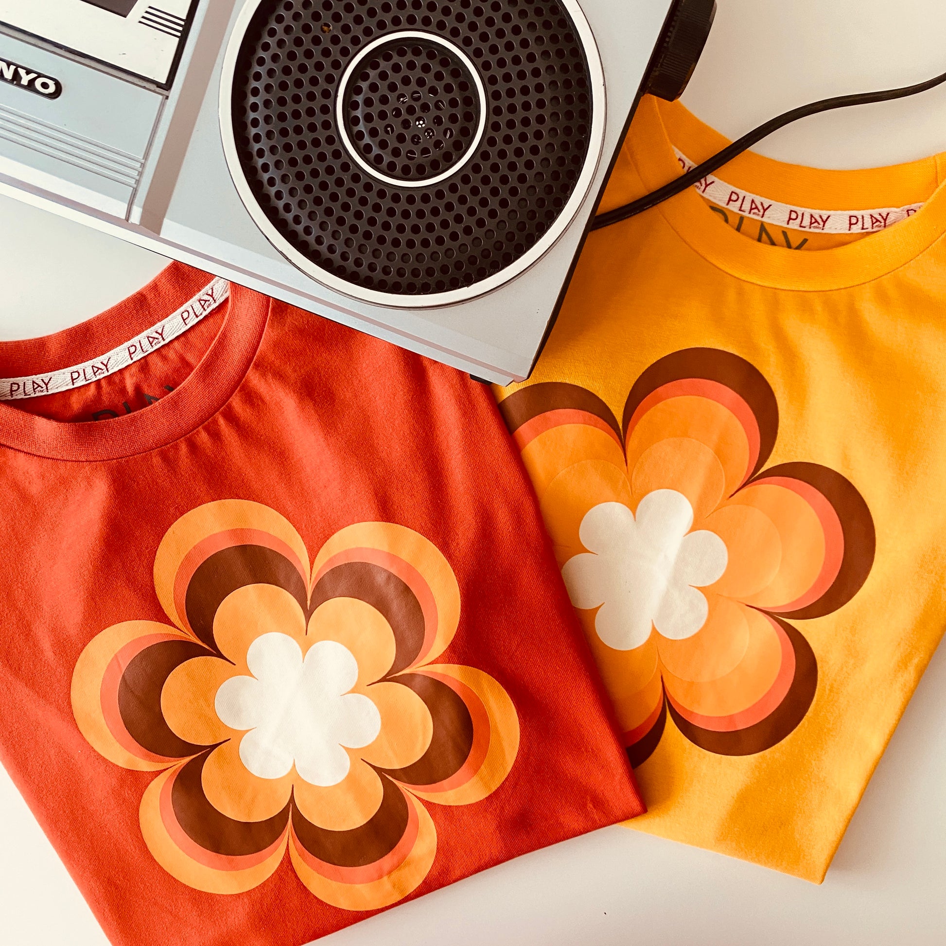 FLOWER POWER TEE - RED - PLAYetc